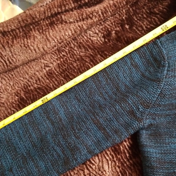 Sweater - Picture 4 of 5